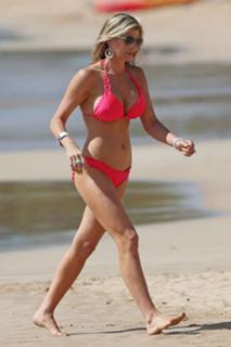 Alexis Bellino feet photo 7