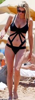 Alexis Bellino feet photo 6