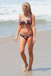 Alexis Bellino feet photo 6