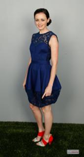 Alexis Bledel feet photo thumbnail