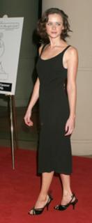 Alexis Bledel feet photo thumbnail