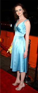 Alexis Bledel feet photo thumbnail