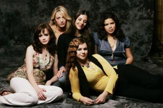 Alexis Bledel feet photo thumbnail