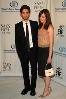 Alexis Bledel feet photo thumbnail