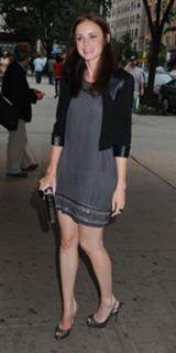 Alexis Bledel feet photo thumbnail