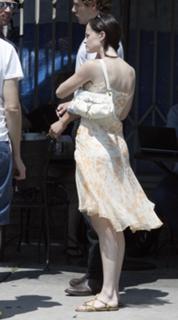 Alexis Bledel feet photo thumbnail