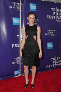 Alexis Bledel feet photo thumbnail