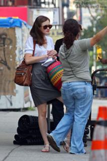 Alexis Bledel feet photo thumbnail