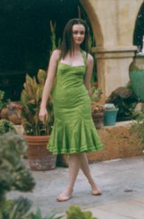 Alexis Bledel feet photo thumbnail