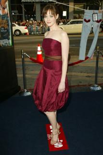 Alexis Bledel feet photo thumbnail
