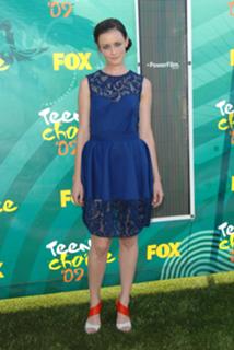 Alexis Bledel feet photo thumbnail