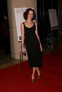 Alexis Bledel feet photo thumbnail