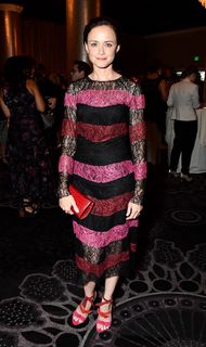 Alexis Bledel feet photo thumbnail