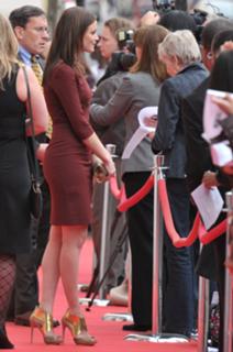 Alexis Bledel feet photo thumbnail