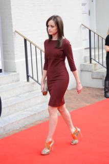 Alexis Bledel feet photo thumbnail