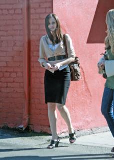 Alexis Bledel feet photo thumbnail