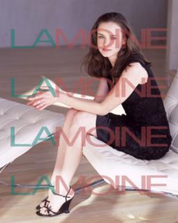 Alexis Bledel feet photo thumbnail