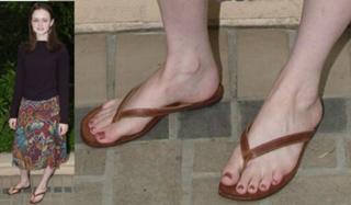 Alexis Bledel feet photo thumbnail