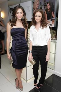 Alexis Bledel feet photo thumbnail