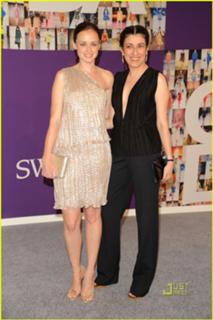 Alexis Bledel feet photo thumbnail