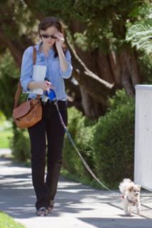 Alexis Bledel feet photo thumbnail