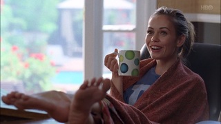 Alexis Dziena feet photo thumbnail