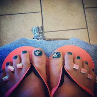 Alexis Gomez feet photo 3