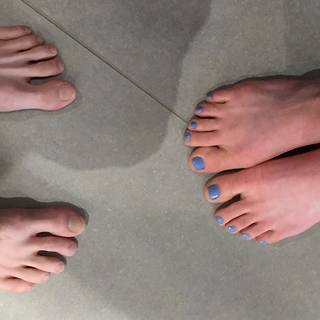 Alexis Gomez feet photo 2
