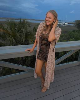 Alexis Gomez feet photo 9