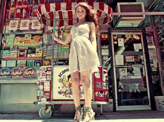 Alexis Jordan feet photo thumbnail