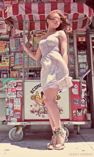 Alexis Jordan feet photo thumbnail