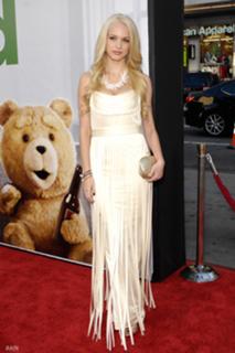 Alexis Knapp feet photo thumbnail