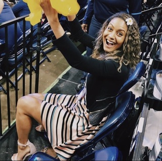 Alexis Morgan feet photo 1