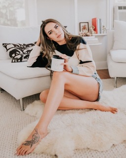 Alexis Neiers feet photo 7