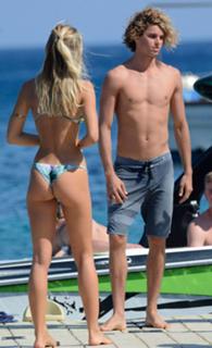 Alexis Ren feet photo thumbnail