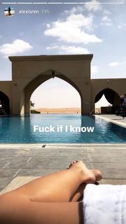 Alexis Ren feet photo thumbnail