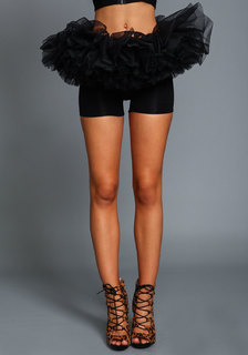 Alexis Ren feet photo thumbnail