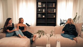 Alexis Ren feet photo 18
