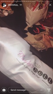 Alexis Skyy feet photo thumbnail