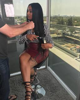 Alexis Skyy feet photo thumbnail
