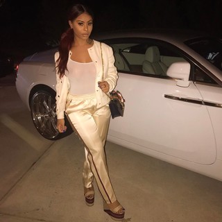 Alexis Skyy feet photo thumbnail