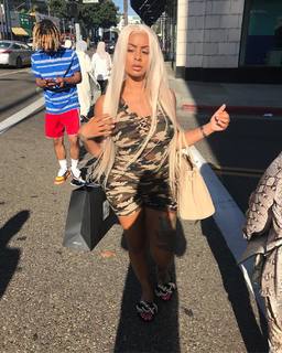 Alexis Skyy feet photo thumbnail