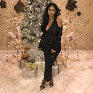 Alexis Skyy feet photo thumbnail