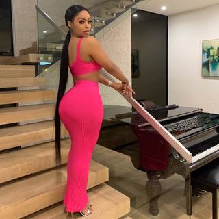 Alexis Skyy feet photo thumbnail