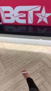 Alexis Skyy feet photo thumbnail