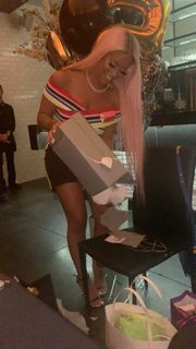 Alexis Skyy feet photo thumbnail