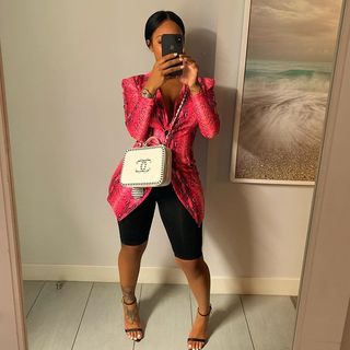 Alexis Skyy feet photo thumbnail