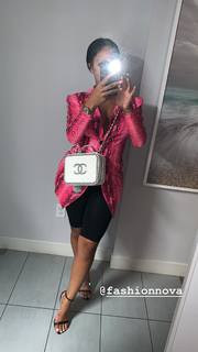 Alexis Skyy feet photo thumbnail