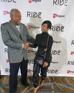 Alexis Skyy feet photo thumbnail