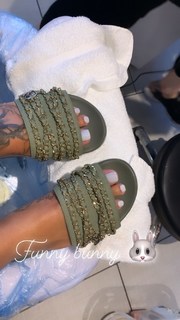 Alexis Skyy feet photo thumbnail